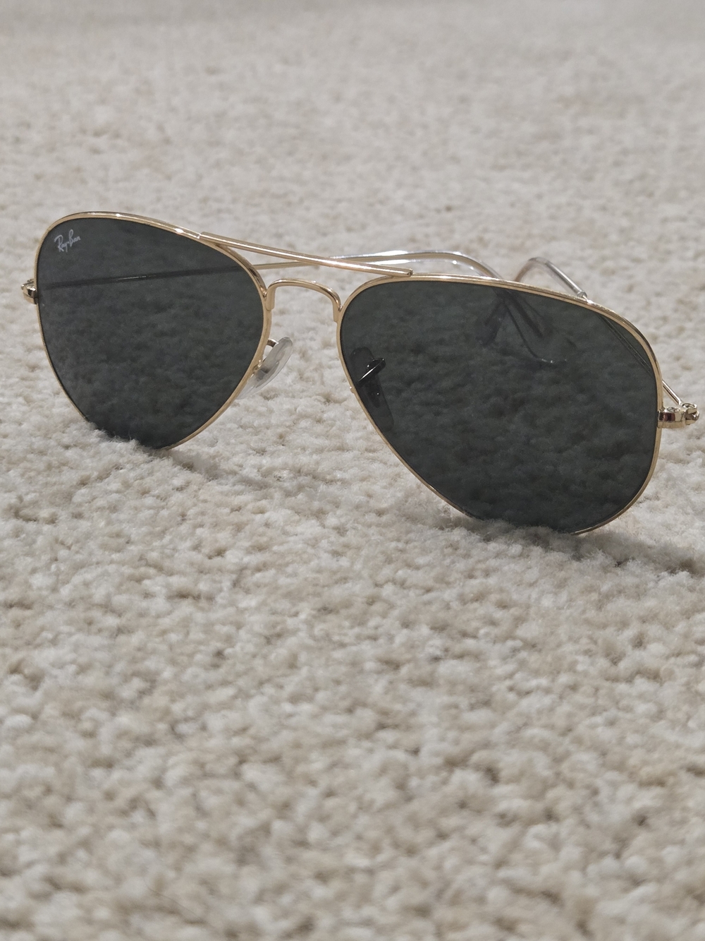 Ray-Ban Aviator Men’s Sunglasses - Gold Frame with Dark Gray Lenses